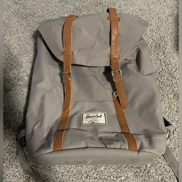 Backpack - Picture 2 of 3